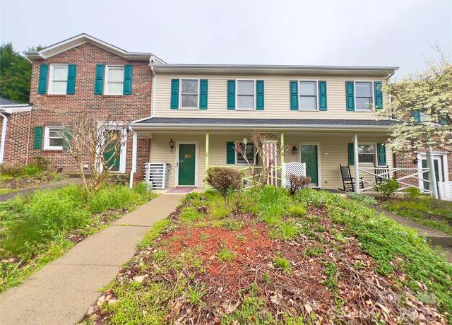 Property at 1217 Camelot Ct, Lenoir, NC 28645, 2 beds, 1.5 baths