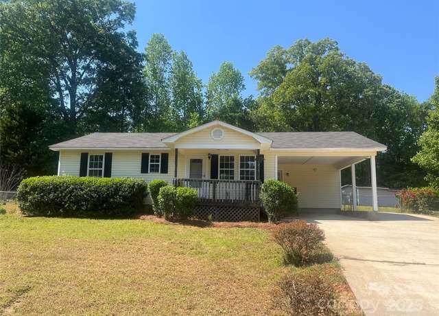 Property at 1215 Eastcreek Rd, Fort Lawn, SC 29714, 2 beds, 1.5 baths
