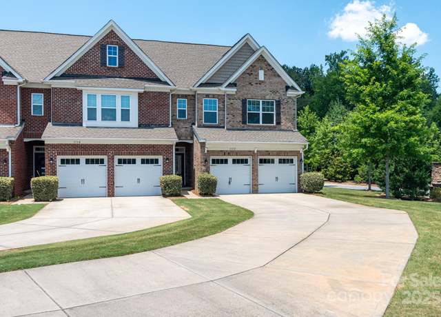 Property at 113 Burlingame Ct, Mooresville, NC 28117, 4 beds, 3.5 baths