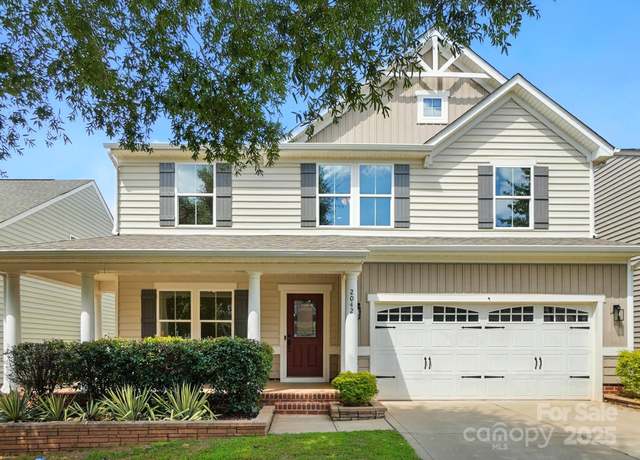 Property at 2042 Hamil Ridge Dr, Waxhaw, NC 28173, 3 beds, 2.5 baths