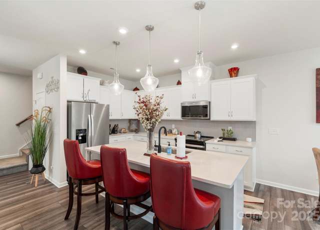 Property at 13327 Savaine St, Charlotte, NC 28278, 3 beds, 2.5 baths
