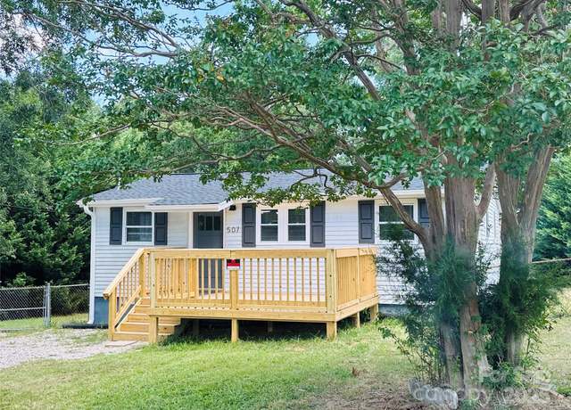 Property at 507 Flat Rock St, Clover, SC 29710, 3 beds, 1 bath