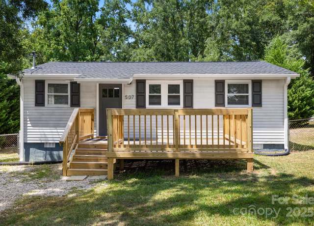 Property at 507 Flat Rock St, Clover, SC 29710, 3 beds, 1 bath