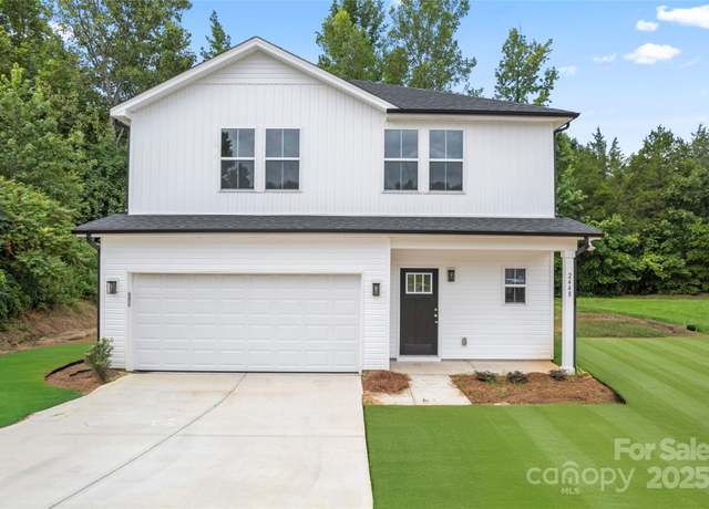 Property at 2448 Spruce St, Kannapolis, NC 28081, 4 beds, 2.5 baths