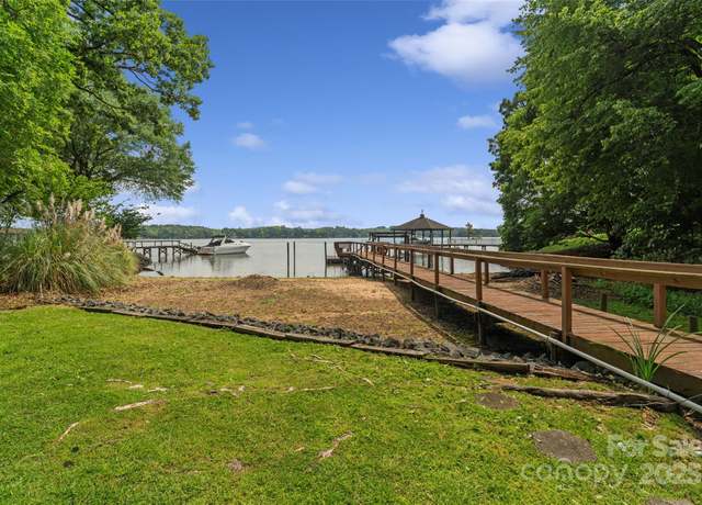 Property at 5580 Crepe Myrtle Rd, York, SC 29745, 3 beds, 2 baths