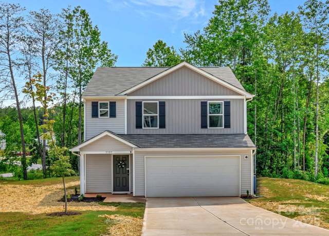 Property at 3305 Rian Dr, Lenoir, NC 28645, 3 beds, 2.5 baths