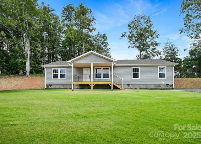 Property at 290 Appalachian Way, Mars Hill, NC 28754, 4 beds, 2 baths