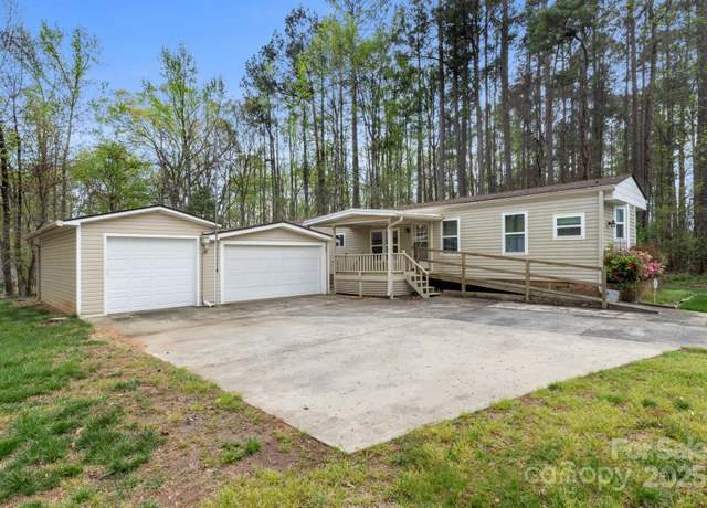 Property at 1138 Stateline Rd #1, Lake Wylie, SC 29710, 2 beds, 2 baths