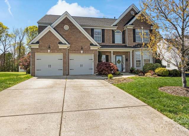 Property at 5854 Crimson Oak Ct, Harrisburg, NC 28075, 5 beds, 2.5 baths