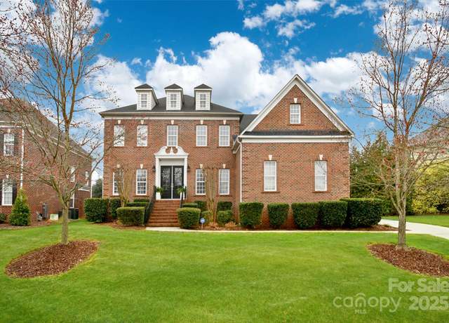 Property at 548 Fairwoods Dr, Huntersville, NC 28078, 5 beds, 3.5 baths