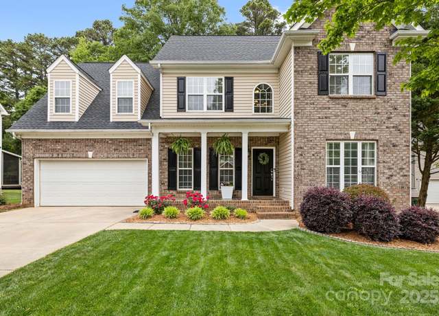 Property at 14849 Middlesborough Dr, Matthews, NC 28104, 4 beds, 2.5 baths