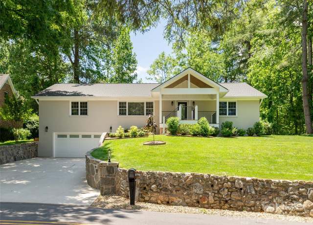 Property at 330 Balsam Rd, Hendersonville, NC 28792, 3 beds, 3.5 baths