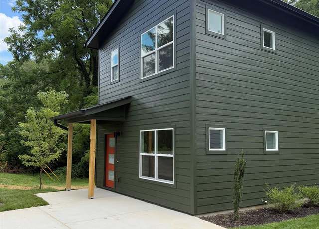 Property at 2 Cub Rd, Asheville, NC 28806, 3 beds, 2.5 baths