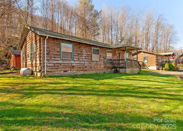 Property at 1361 Soco Rd, Maggie Valley, NC 28751, 3 beds, 1 bath