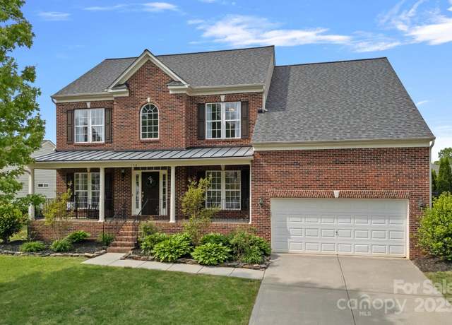 Property at 156 Pecan Hills Dr, Mooresville, NC 28115, 6 beds, 3 baths