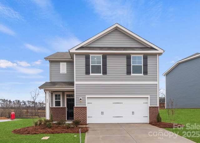 Property at 707 Olde England Dr, Lincolnton, NC 28092, 3 beds, 2.5 baths