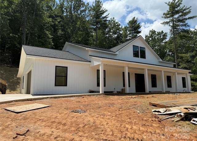 Property at 1721 Songbird Ct SE, Lenoir, NC 28645, 4 beds, 2.5 baths