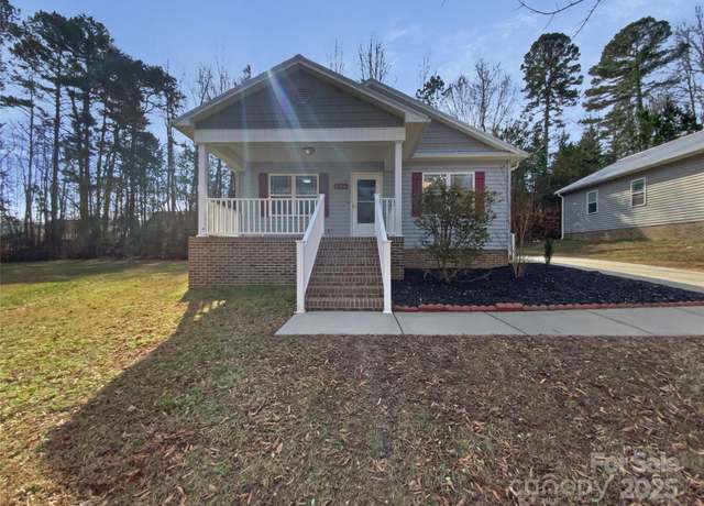 Property at 134 Burke Cir, Mooresville, NC 28115, 3 beds, 2 baths
