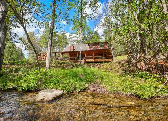 Property at 91 Riverview Dr, Robbinsville, NC 28771, 3 beds, 2.5 baths