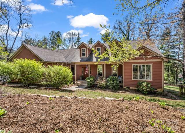 Property at 16 Lily Hill Rd, Swannanoa, NC 28778, 3 beds, 2.5 baths