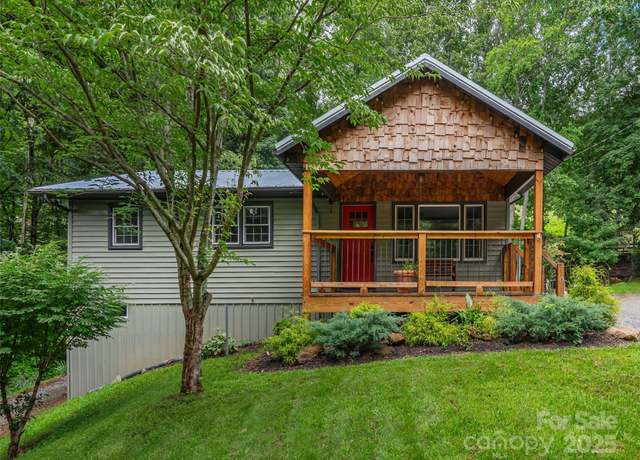 Property at 377 Plott Mountain Rd, Waynesville, NC 28786, 3 beds, 1 bath
