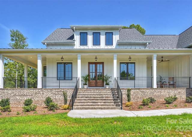 Property at 7768 Lynwood Ln, Sherrills Ford, NC 28673, 4 beds, 3.5 baths
