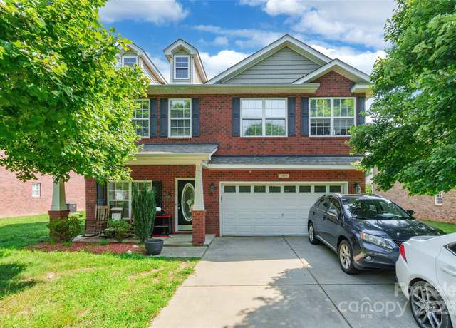 Property at 2476 Glyncastle Way, Gastonia, NC 28056, 6 beds, 3.5 baths