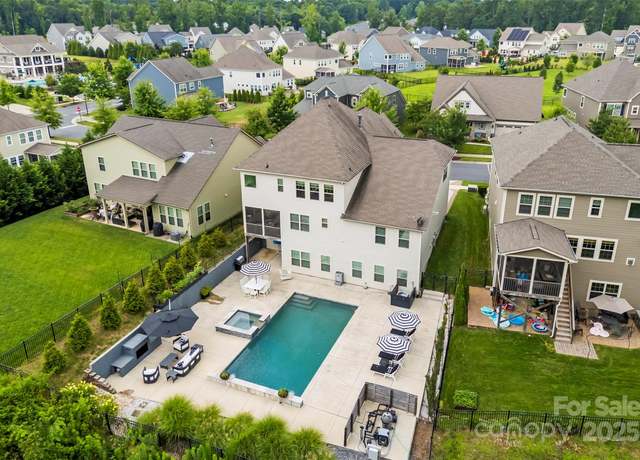 Property at 17514 Julees Walk Ln, Davidson, NC 28036, 5 beds, 4.5 baths