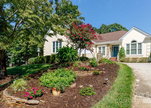Property at 4138 Fairway Downs Ct, Charlotte, NC 28277, 3 beds, 2.5 baths