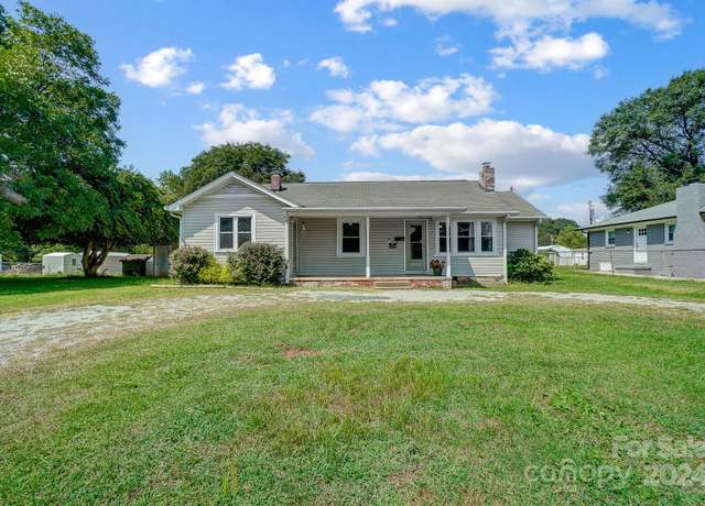 Property at 115 Abernathy St, Mount Holly, NC 28120, 3 beds, 1 bath