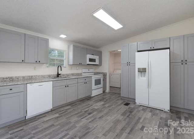 Property at 574 Pamela Rd, York, SC 29745, 5 beds, 3 baths