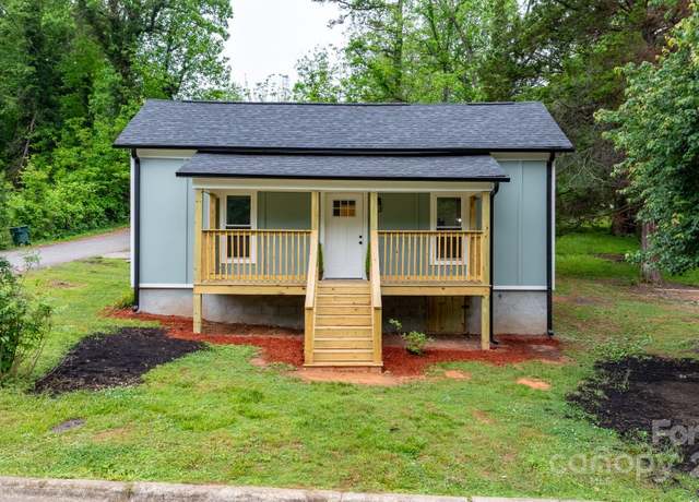 Property at 18 S Coulter Ave, Newton, NC 28658, 2 beds, 2 baths