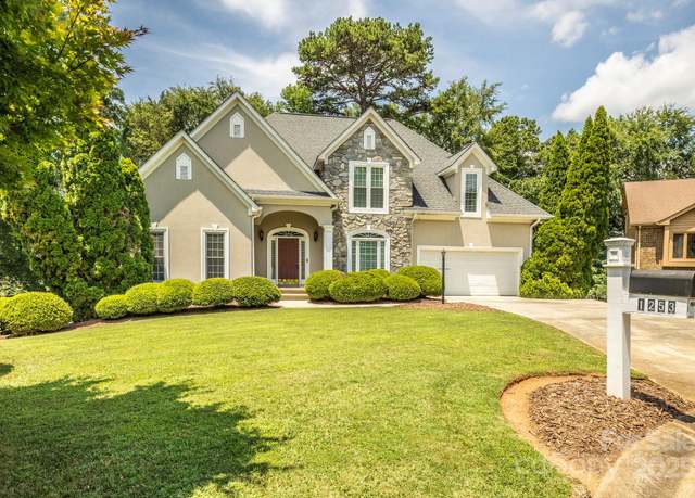 Property at 1253 Iverleigh Trl, Charlotte, NC 28270, 5 beds, 3.5 baths