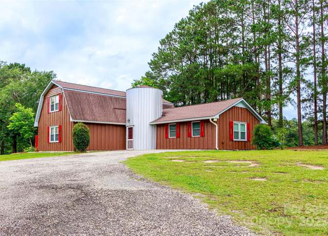 Property at 1980 Antioch Rd, Hartsville, SC 29550, 5 beds, 2 baths