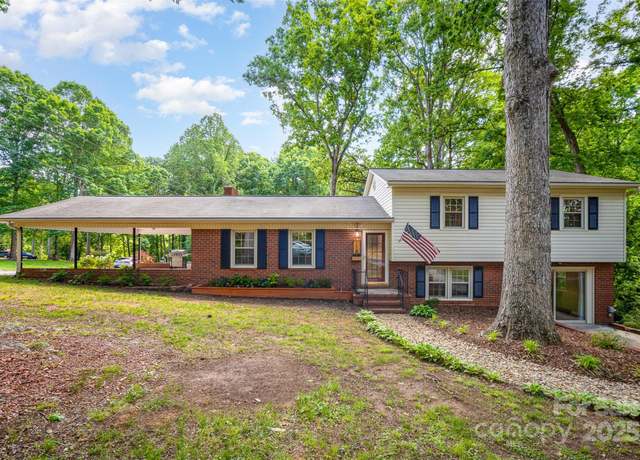 Property at 118 Spicewood Cir, Troutman, NC 28166, 3 beds, 2.5 baths