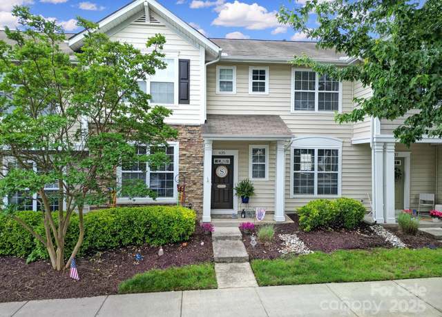 Property at 635 Brickdust Ct, Fort Mill, SC 29708, 3 beds, 2.5 baths