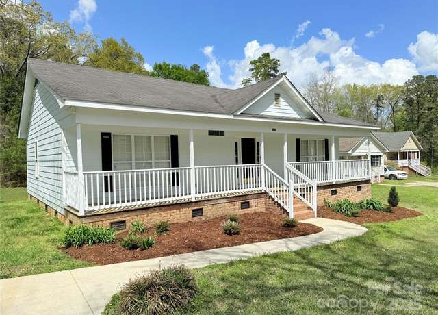 Property at 1675 Old Lynwood Cir, Lancaster, SC 29720, 4 beds, 2 baths