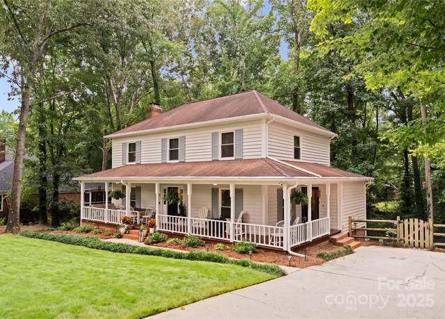 Property at 1609 Piccadilly Dr, Charlotte, NC 28211, 4 beds, 2.5 baths