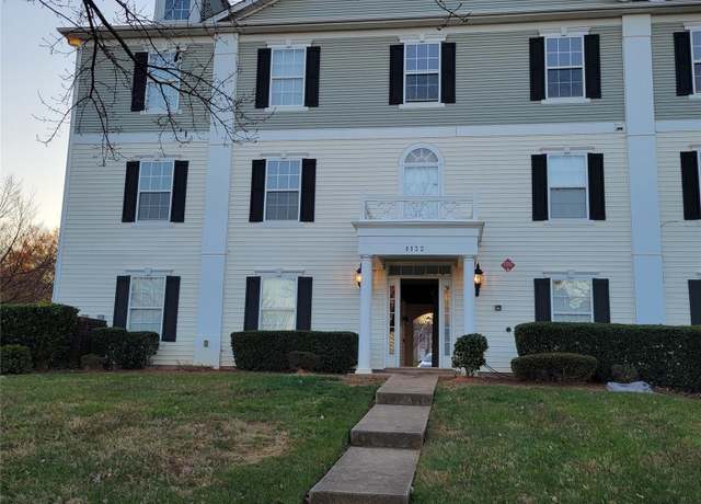 Property at 1174 Plaza Walk Dr, Charlotte, NC 28215, 3 beds, 2 baths