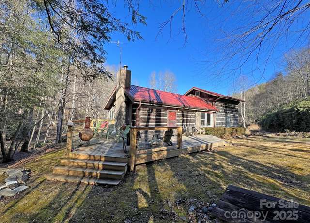 Property at 3076 Anderson Cove Rd, Marshall, NC 28753, 2 beds, 2 baths