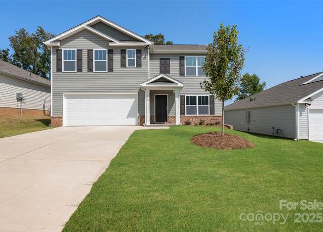 Property at 24 Byron Park Rd, Clyde, NC 28721, 5 beds, 3 baths