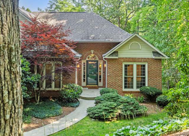Property at 741 Zelda Ct, Hendersonville, NC 28792, 5 beds, 3 baths