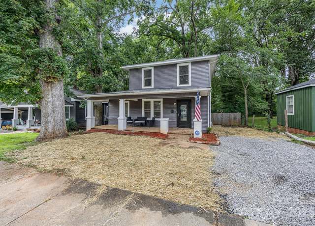 Property at 647 E Front St E, Statesville, NC 28677, 4 beds, 2 baths