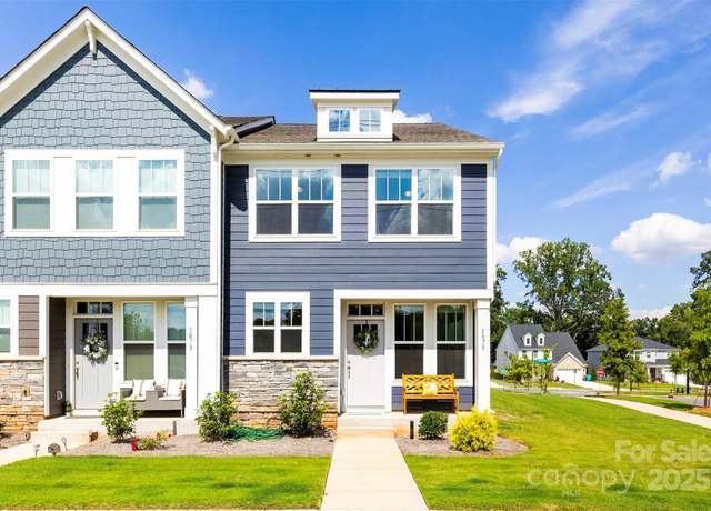 Property at 1075 South Point Rd, Belmont, NC 28012, 3 beds, 2.5 baths