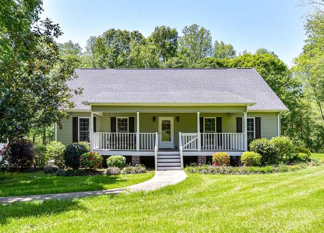 Property at 2935 Bent Twig Ct, Clover, SC 29710, 3 beds, 2.5 baths