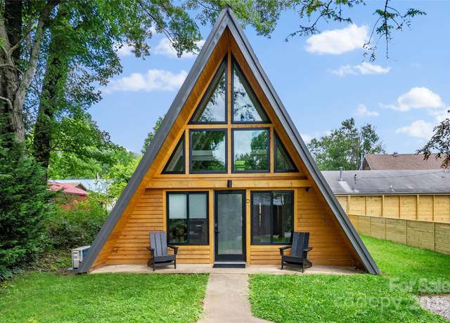 Property at 11 A Frame Aly, Black Mountain, NC 28711, 2 beds, 1 bath