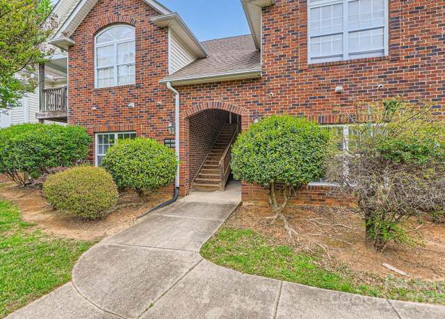 Property at 2515 Carya Pond Ln, Charlotte, NC 28212, 2 beds, 2 baths