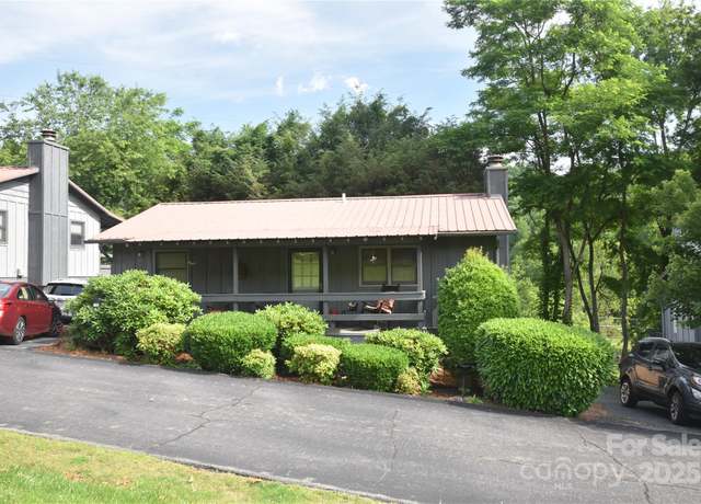 Property at 134 Raven Rdg, Maggie Valley, NC 28751, 2 beds, 2 baths