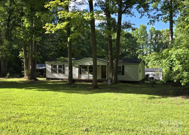 Property at 850 Meadowbend Dr, York, SC 29745, 2 beds, 1.5 baths