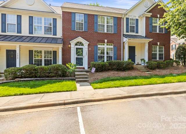 Property at 7881 Mariners Pointe Cir, Denver, NC 28037, 2 beds, 2.5 baths